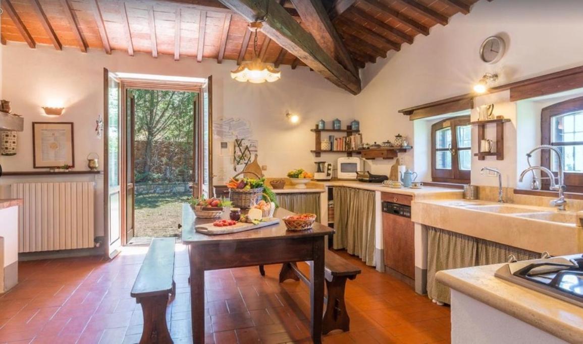 Exclusive Villa Parrano - Countryside With Pool Exteriör bild